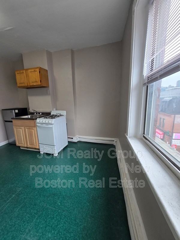 191 Green St #133 - Photo 2 of 8