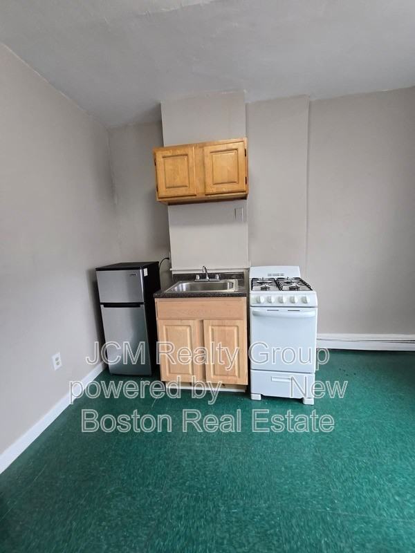 191 Green St #133 - Photo 4 of 8