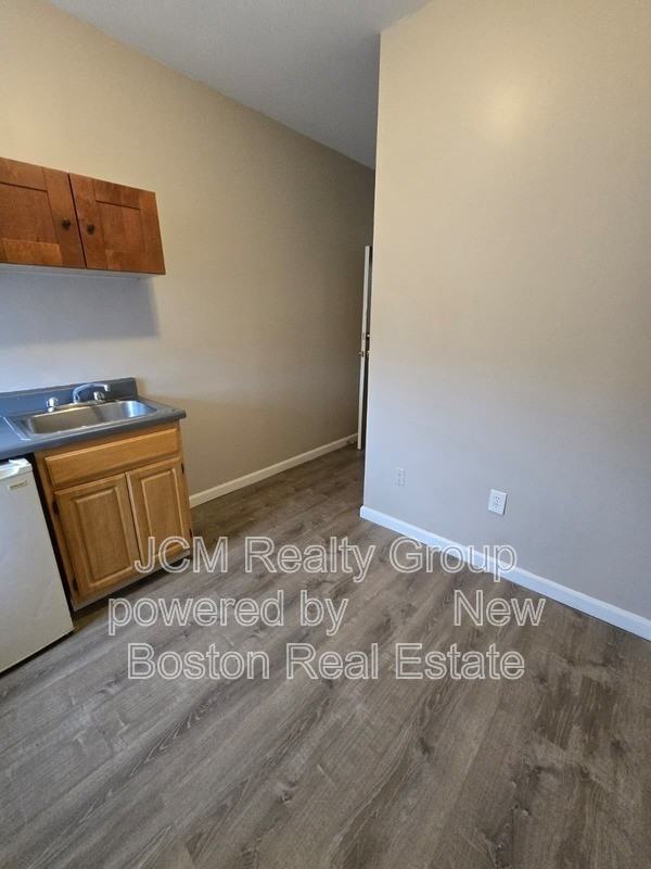 185 Green St #35 - Photo 2 of 10