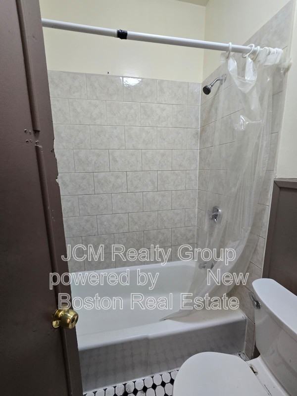 185 Green St #35 - Photo 7 of 10