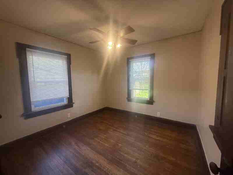 2824 Des Moines St - Photo 7 of 21