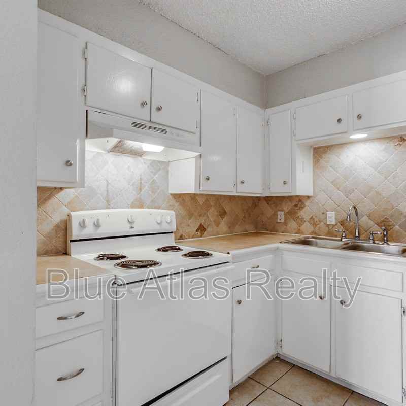 5352 Wonder Dr - Photo 5 of 18