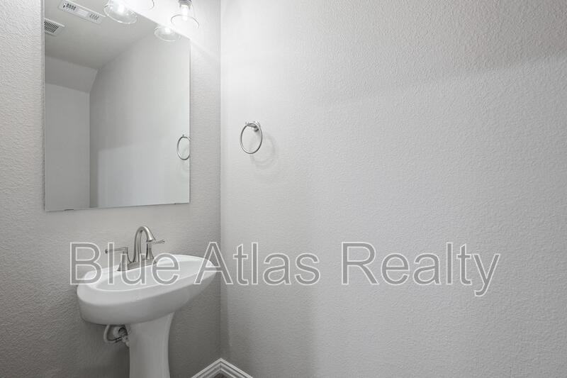 5820 Grayson St - Photo 7 of 17