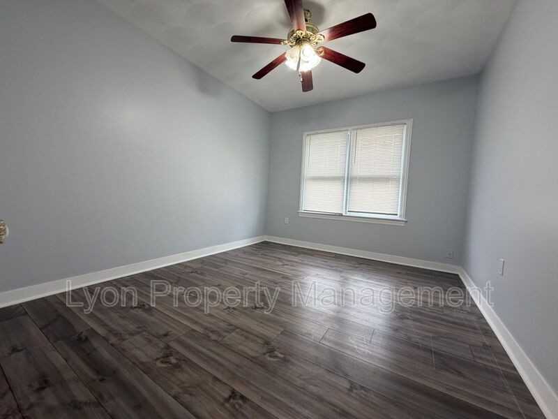 238 Newland Ave #2F - Photo 5 of 8