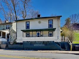 featured image of 829 Mclaughlin Run Rd