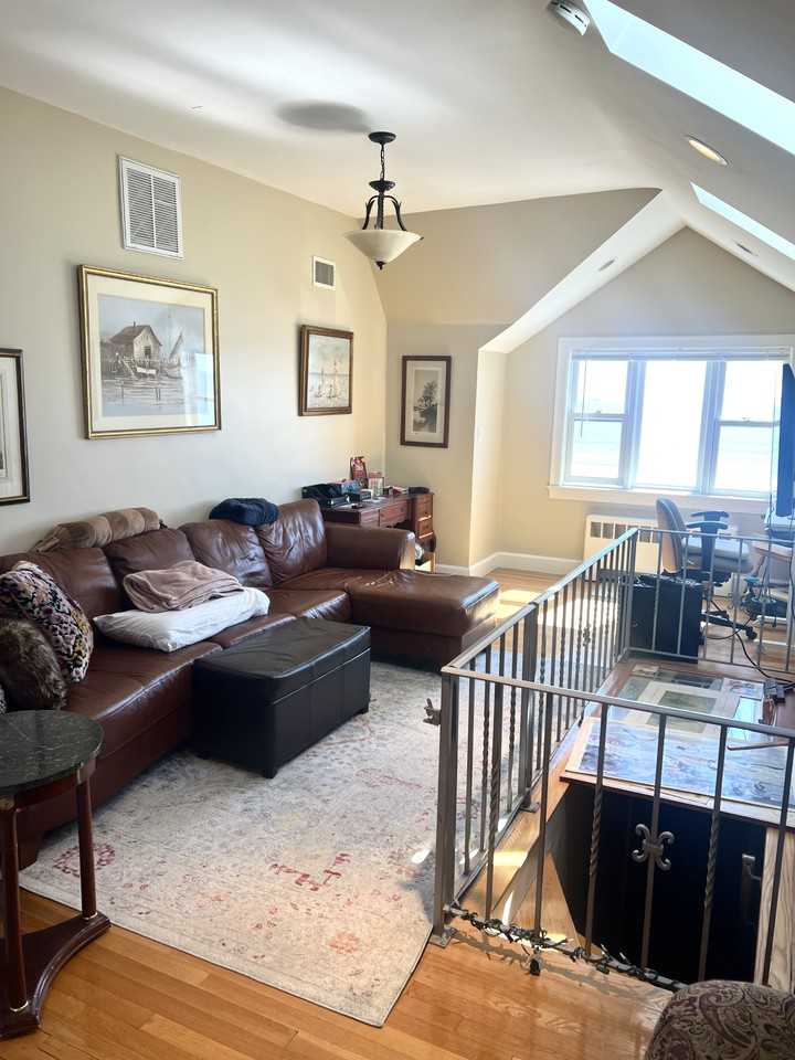 77 Lynn Shore Dr #3 - Photo 3 of 18