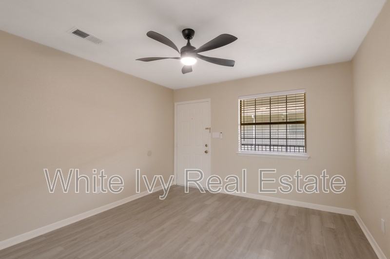 600 Palm St #13 - Photo 6 of 23
