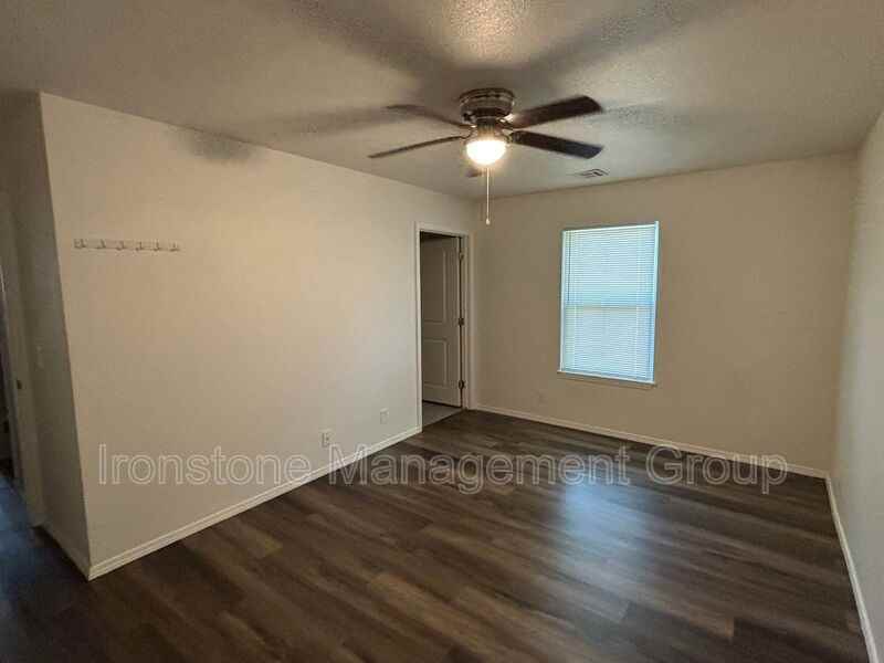 3817 S 29th West Ave - Photo 6 of 17