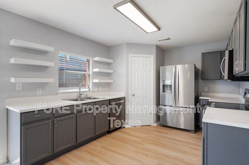 906 Low Brim Cv - Photo 7 of 39