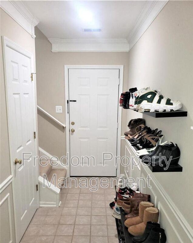 12624 Fair Crest Ct #304 - Photo 2 of 33