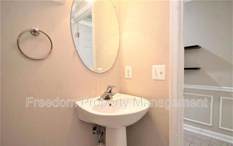 12624 Fair Crest Ct #304 - Photo 3 of 33