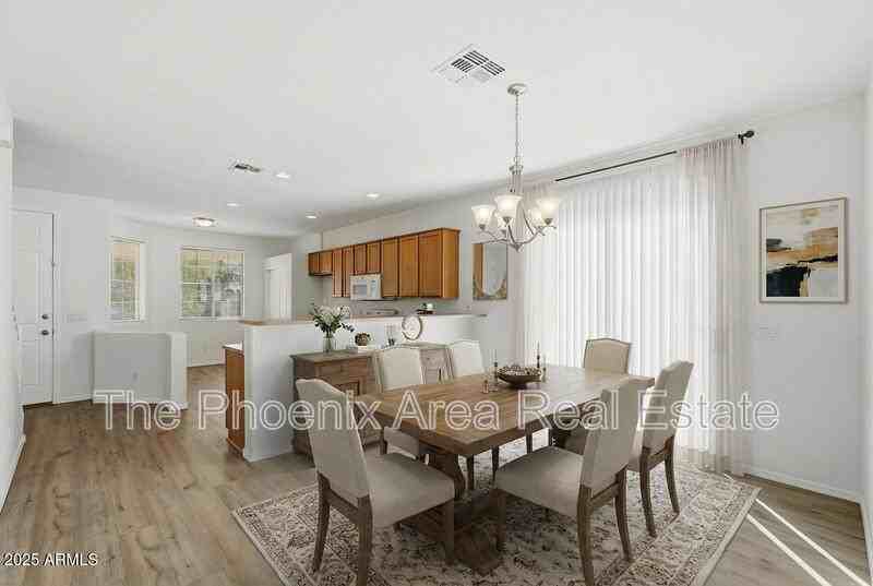 4188 S Mariposa Dr - Photo 2 of 15