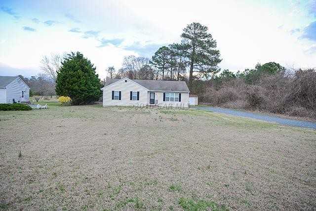 821 Sharps Point Rd - Photo 3 of 58