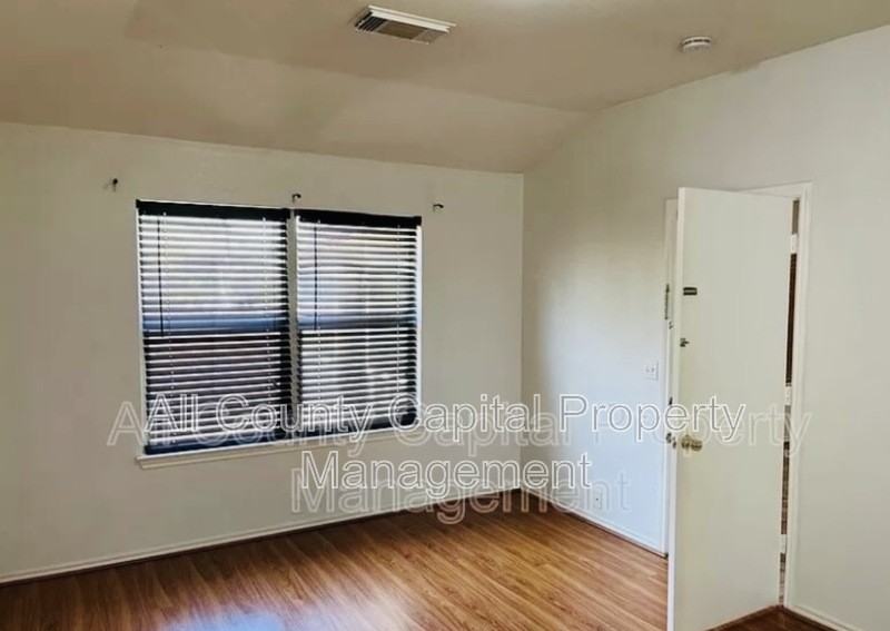 15004 Antique Finish Dr #15004 - Photo 6 of 12