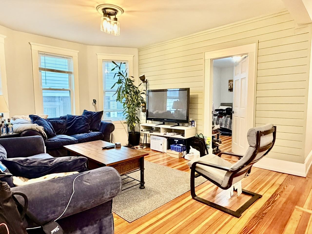 56 Mansfield St #2 - Photo 2 of 18