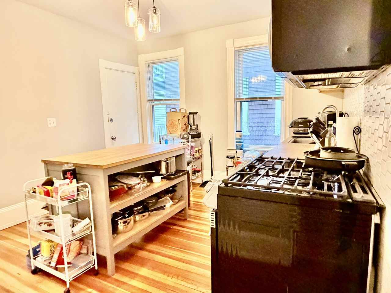 56 Mansfield St #2 - Photo 5 of 18