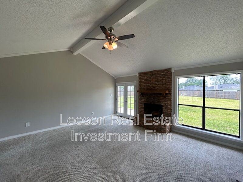 5410 Mary Dr - Photo 2 of 21