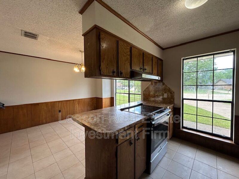 5410 Mary Dr - Photo 7 of 21