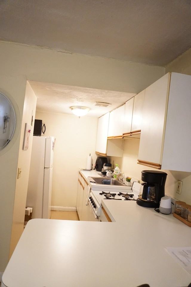 Commonwealth Ave. & Fuller #A - Photo 4 of 7