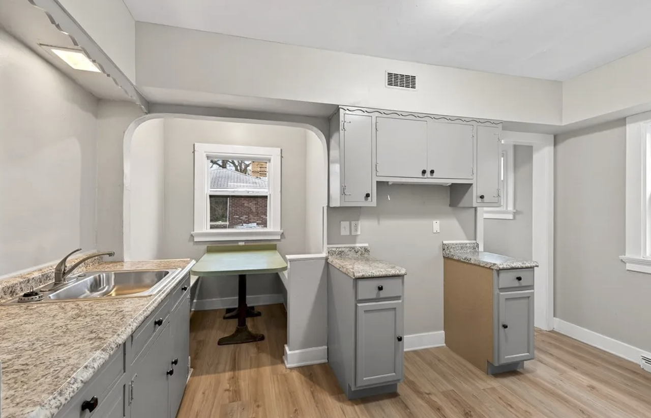 2247 Salem Ave #2247 - Photo 2 of 4