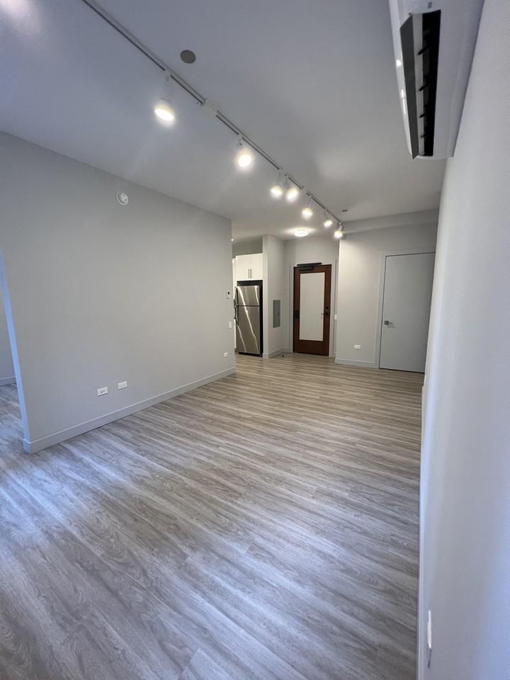 331 S Wells St #0611 - Photo 6 of 30