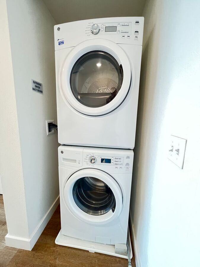 4045 Broadway - Photo 5 of 11