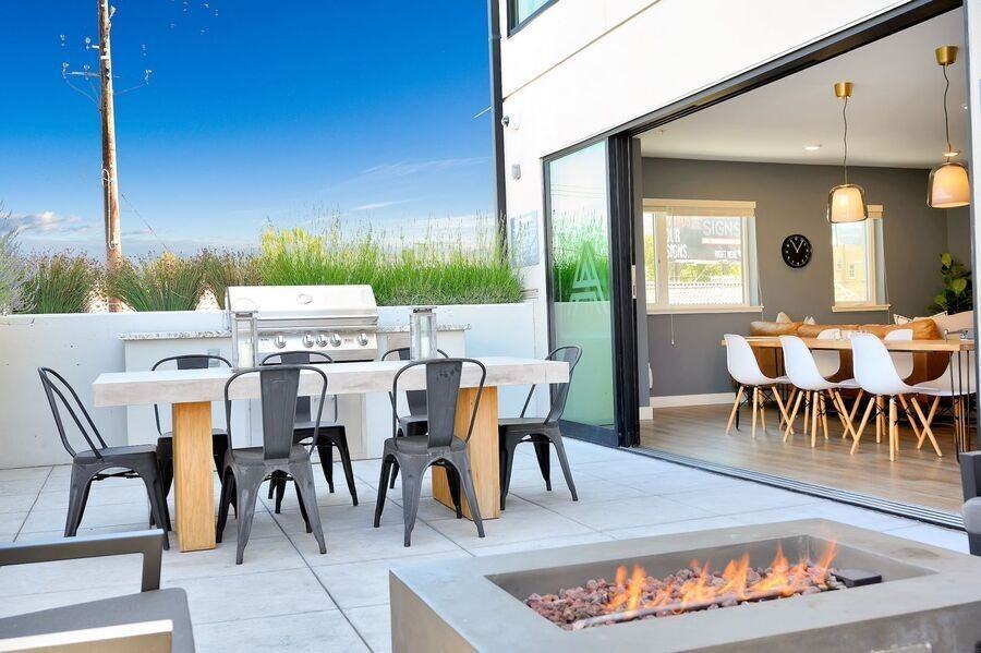 4045 Broadway - Photo 6 of 11