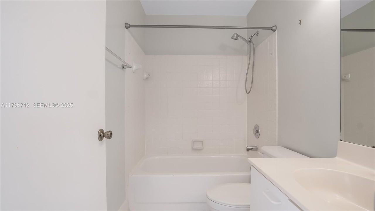 1269 Northwest 106th Avenue - Photo 5 of 19