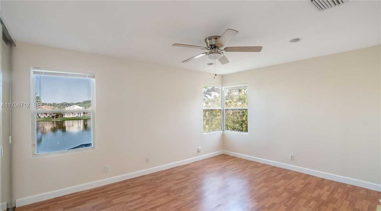 1269 Northwest 106th Avenue - Photo 6 of 19