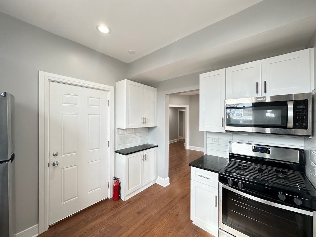 1147 W Lunt Ave #10Q - Photo 5 of 20