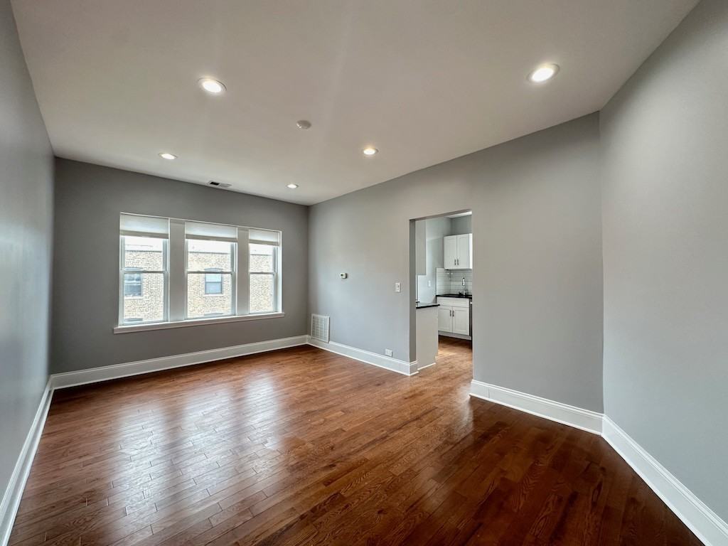 1147 W Lunt Ave #10Q - Photo 6 of 20