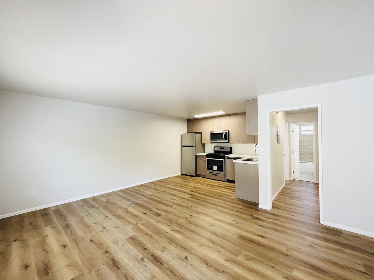 125 S Avenue 53 #24 - Photo 4 of 12