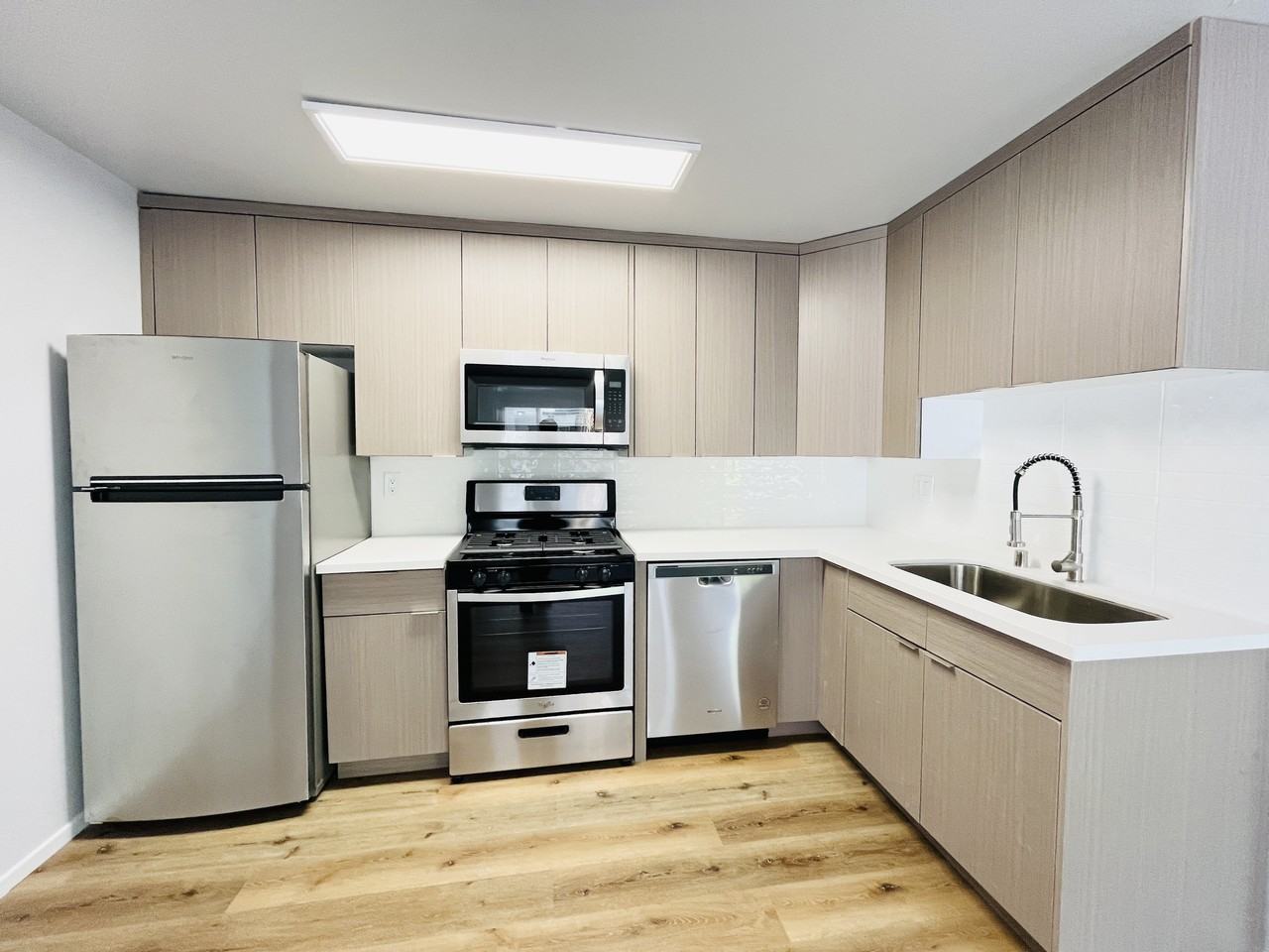 125 S Avenue 53 #24 - Photo 7 of 12