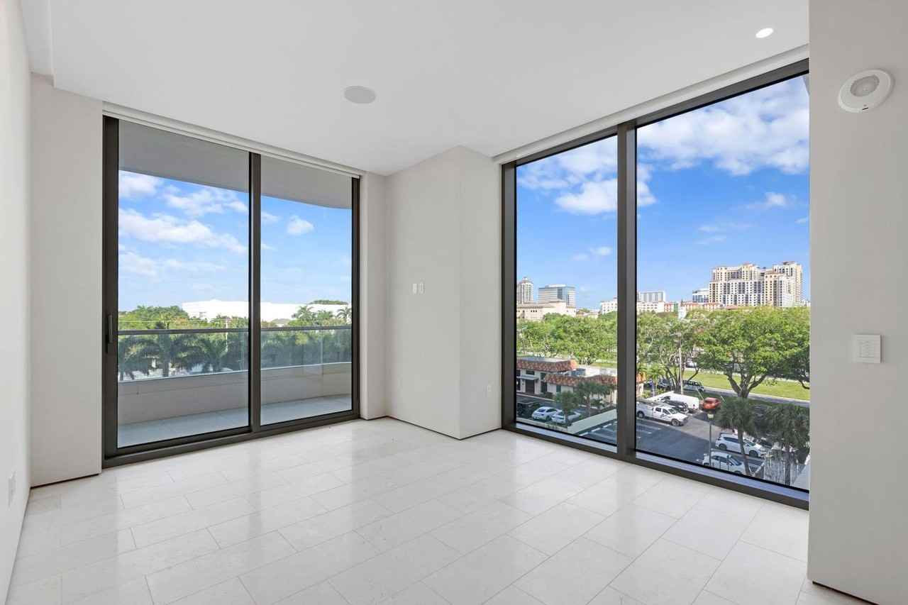 200 Arkona Ct #401 - Photo 3 of 12