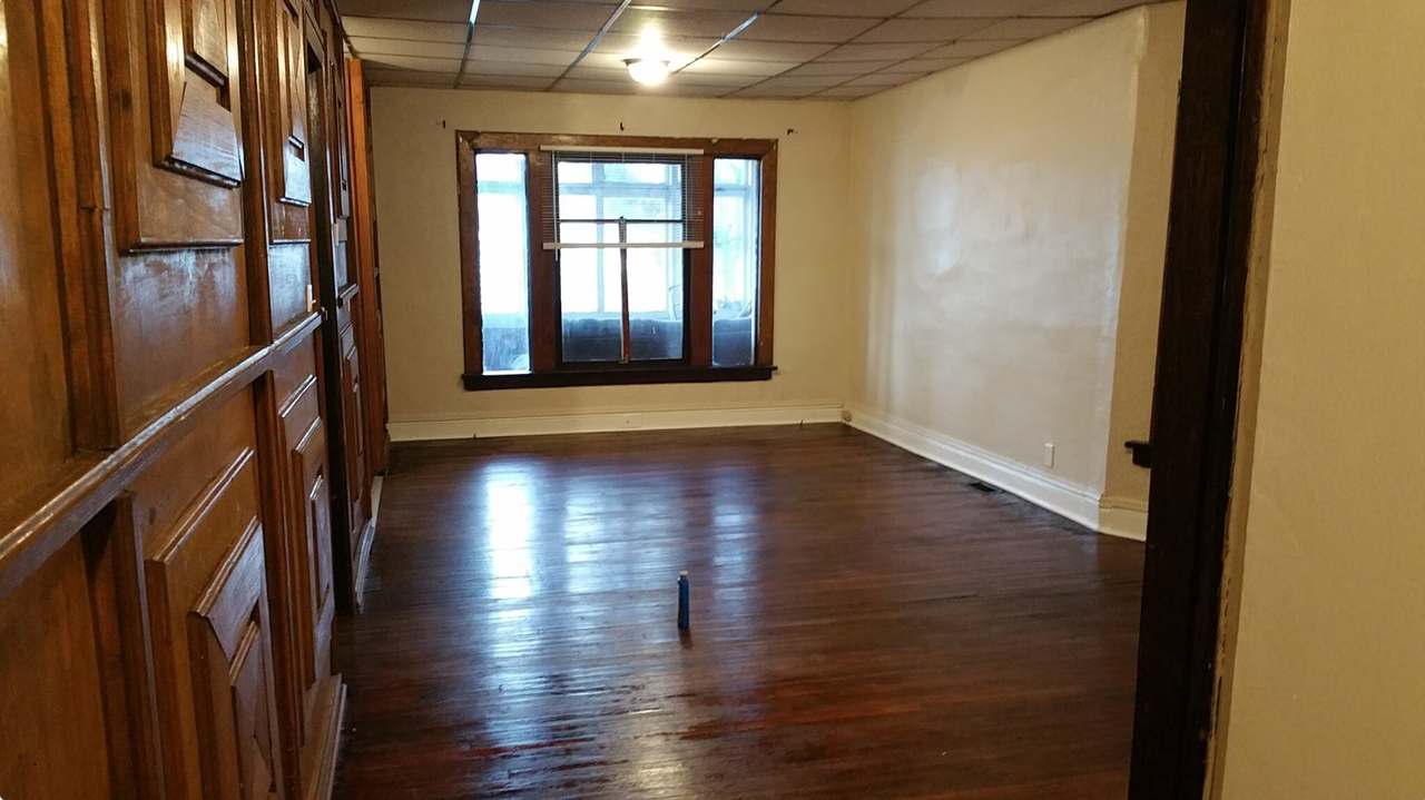 1901 Seneca St #1 - Photo 4 of 16