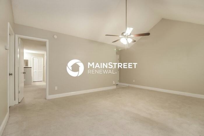 2134 Churchill Downs Cir - Photo 4 of 16