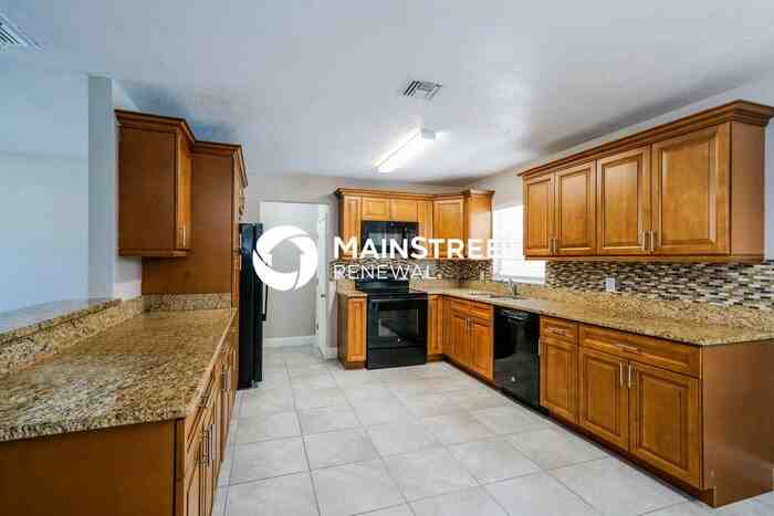 1532 Ormond Ave - Photo 6 of 16