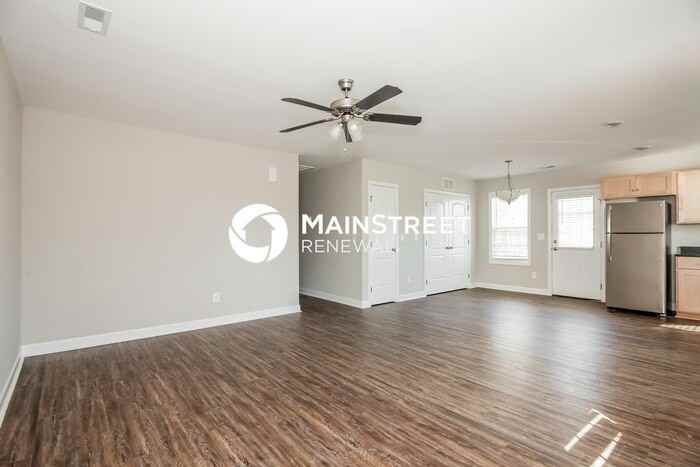 388 Wood Ave - Photo 3 of 16