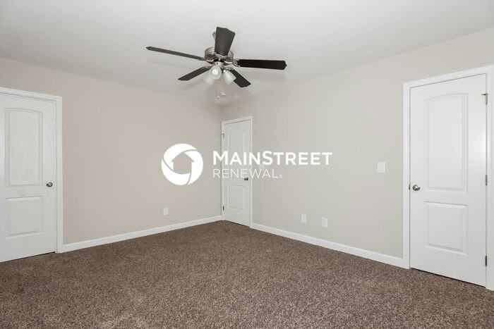 388 Wood Ave - Photo 7 of 16