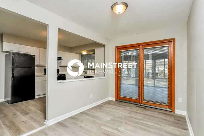 2366 Wesford Dr - Photo 5 of 17