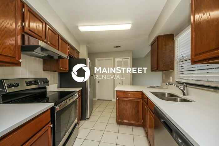 313 Silk Oak Dr - Photo 7 of 16