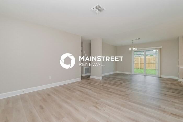 5510 93rd Ave N - Photo 4 of 16