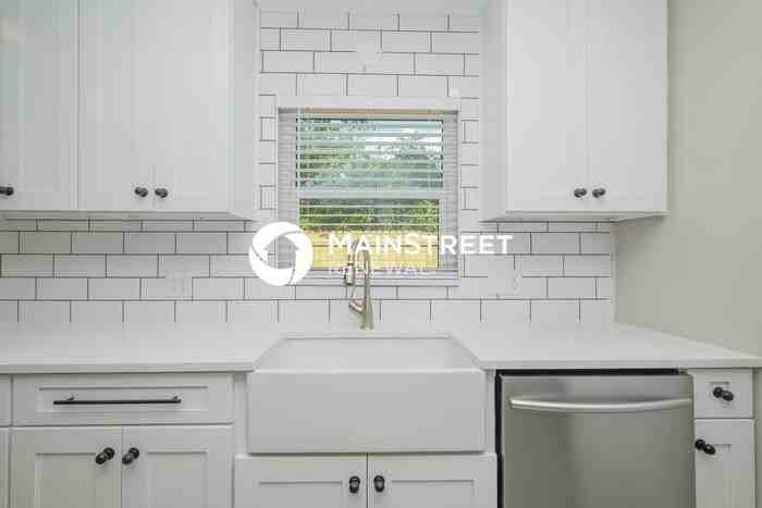 5510 93rd Ave N - Photo 6 of 16