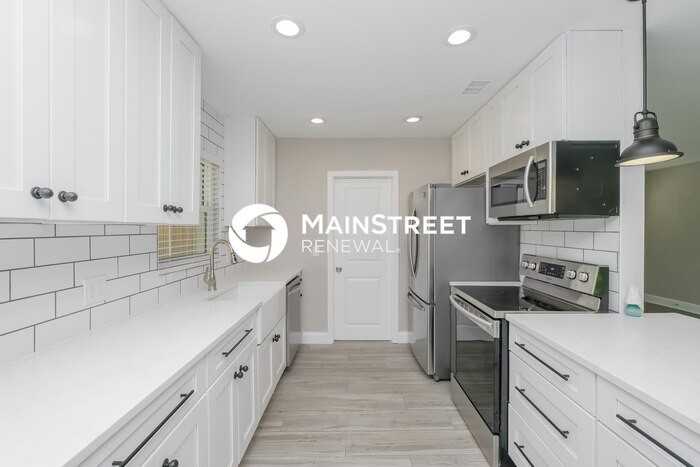 5510 93rd Ave N - Photo 7 of 16