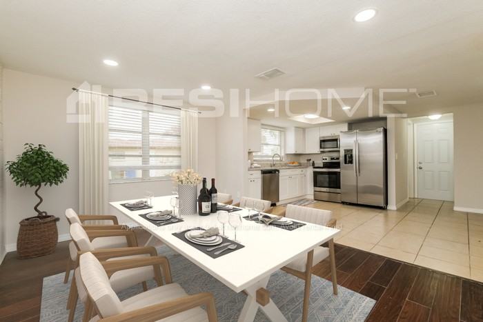 9845 Lake Chrise Ln - Photo 3 of 16