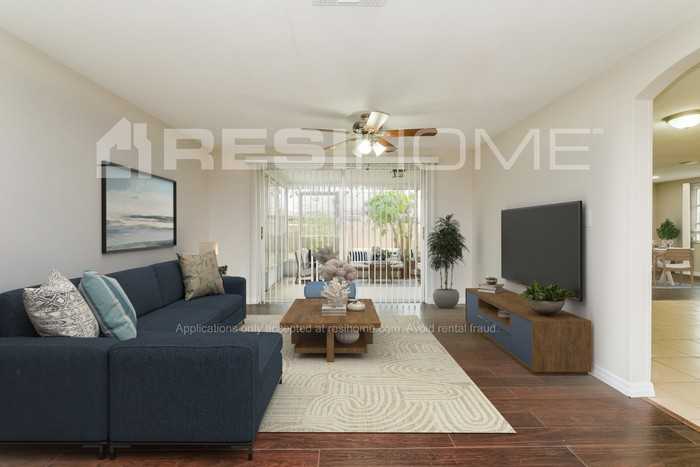 9845 Lake Chrise Ln - Photo 4 of 16