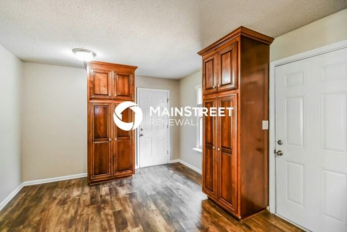 2085 Edenwood Cir - Photo 6 of 21