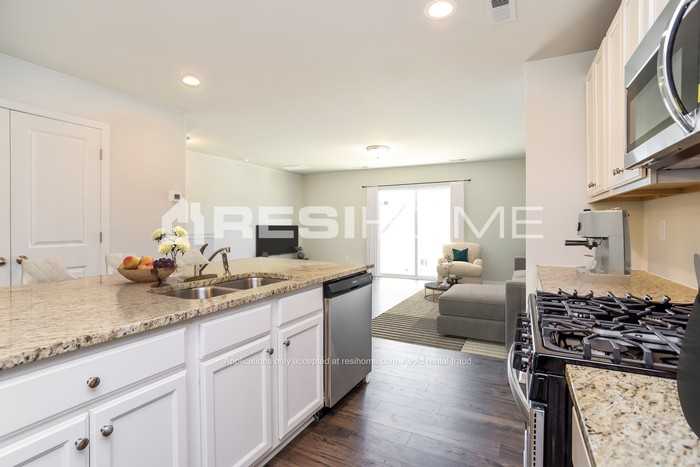 8368 Waxhaw Hwy - Photo 3 of 18