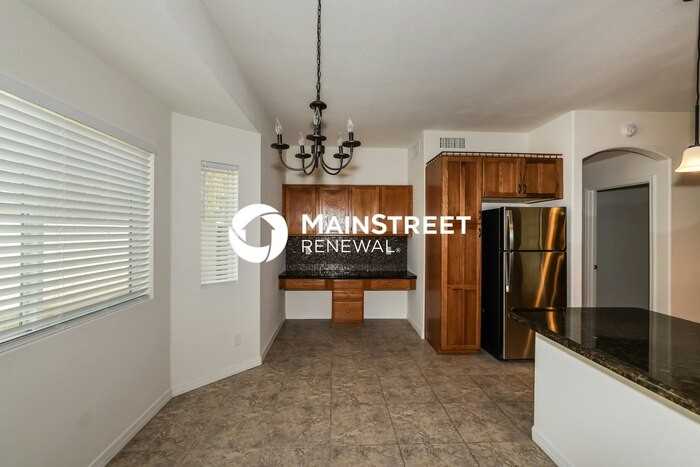 5608 N 74th Dr - Photo 3 of 13