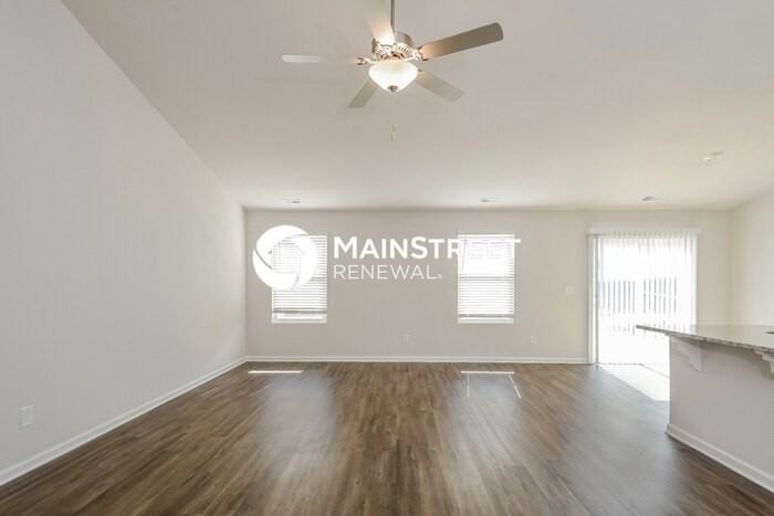 356 Gourd St - Photo 4 of 16